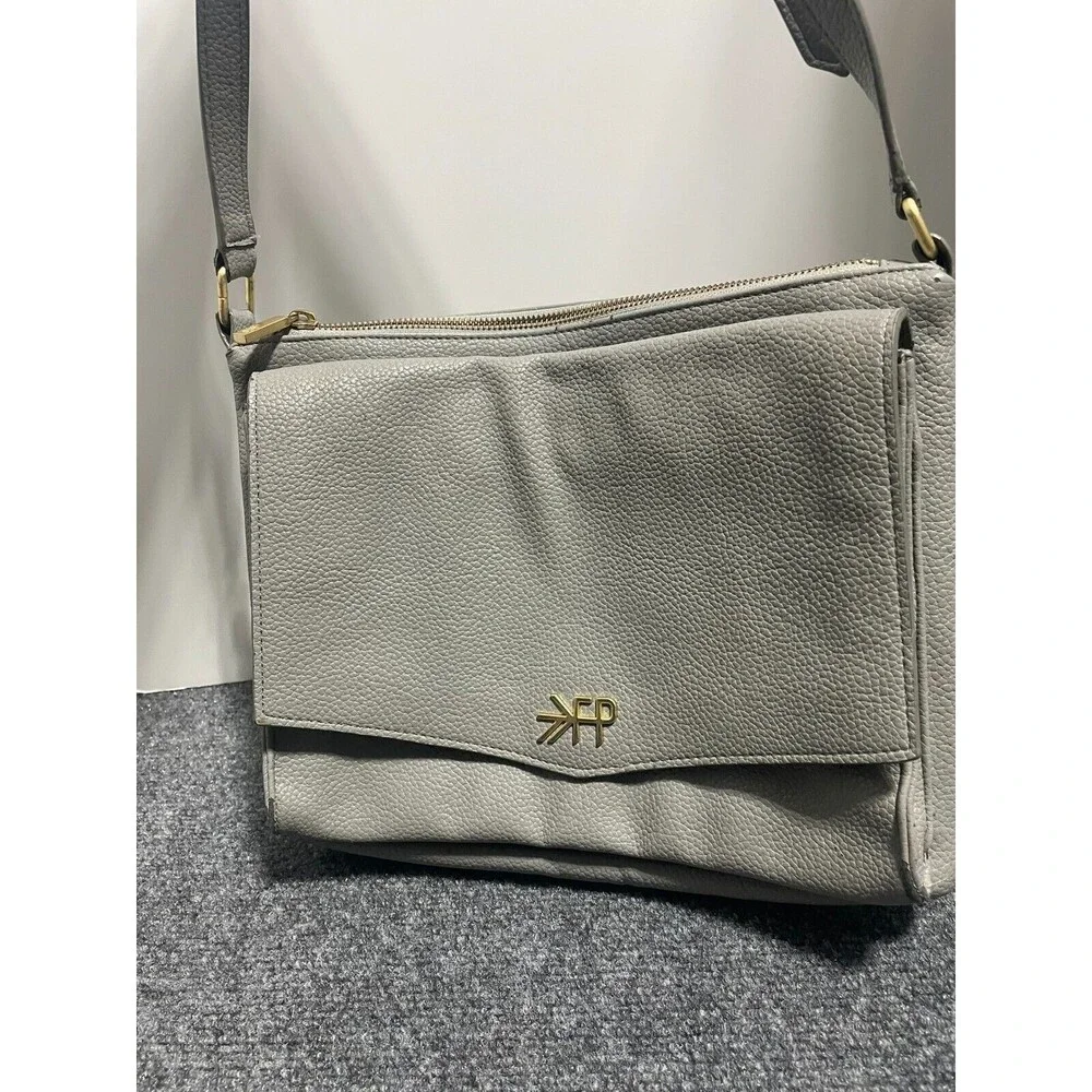 FP Freshly Picked Diaper Crossbody Bag Purse Pocket Wipeable Changing Pad Olive